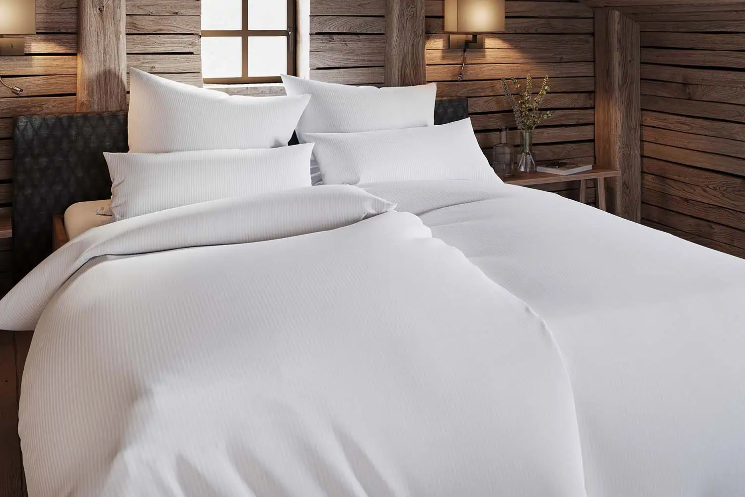 streifensatin-weß-hotelbettwaesche-bergchalet