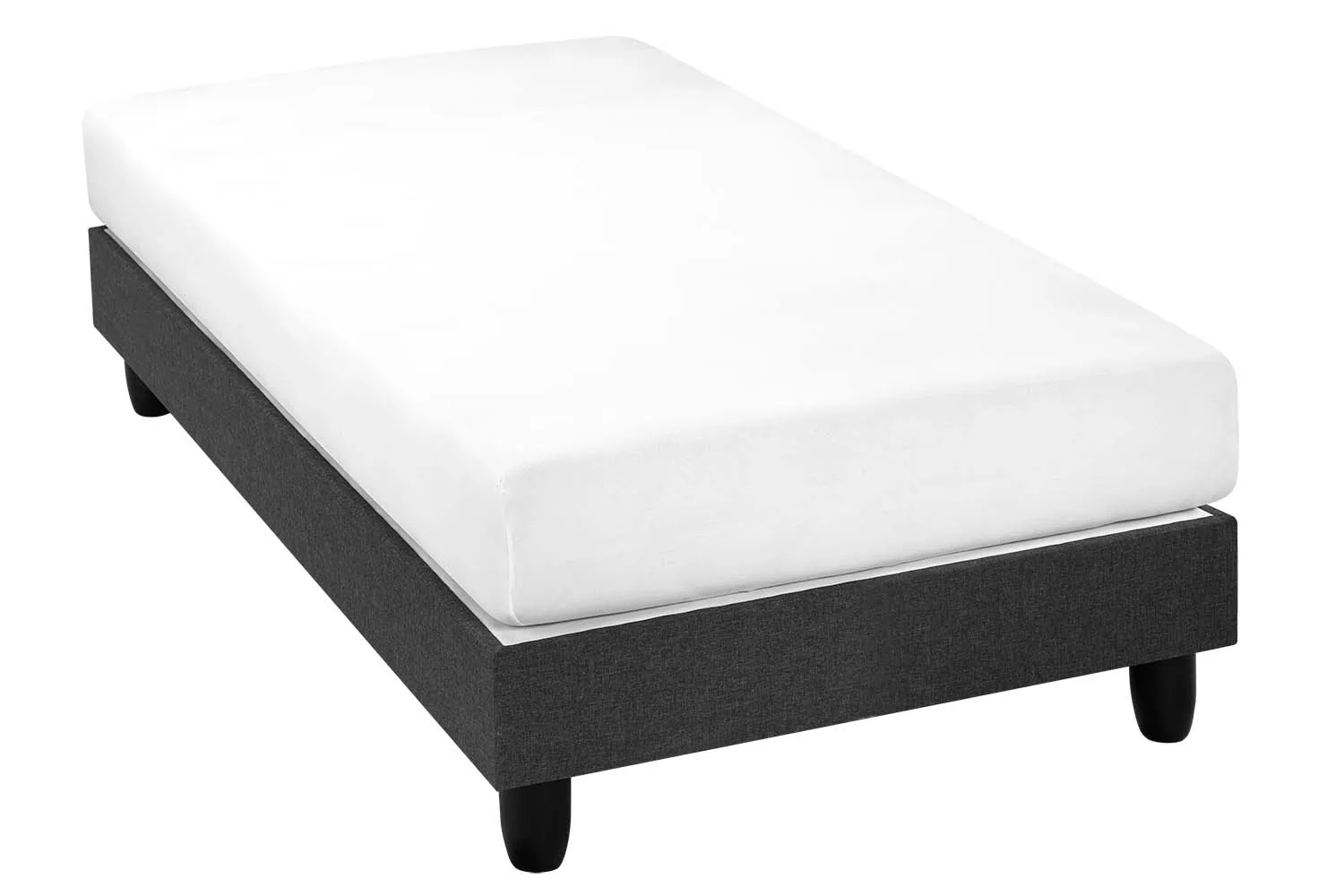 jersey-spannbettlaken-auf-matratze-hotelbett